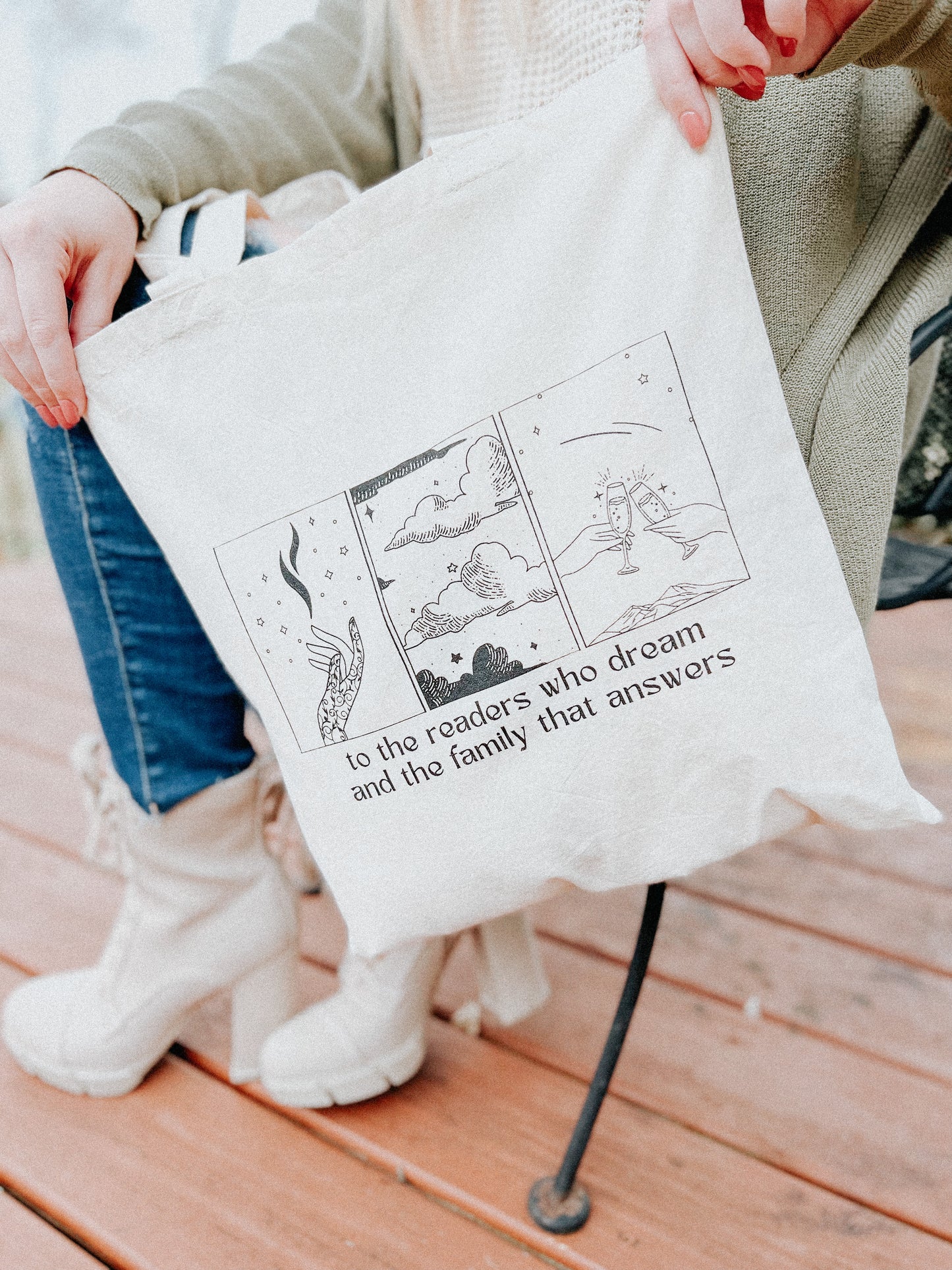 To the Readers Tote Bag